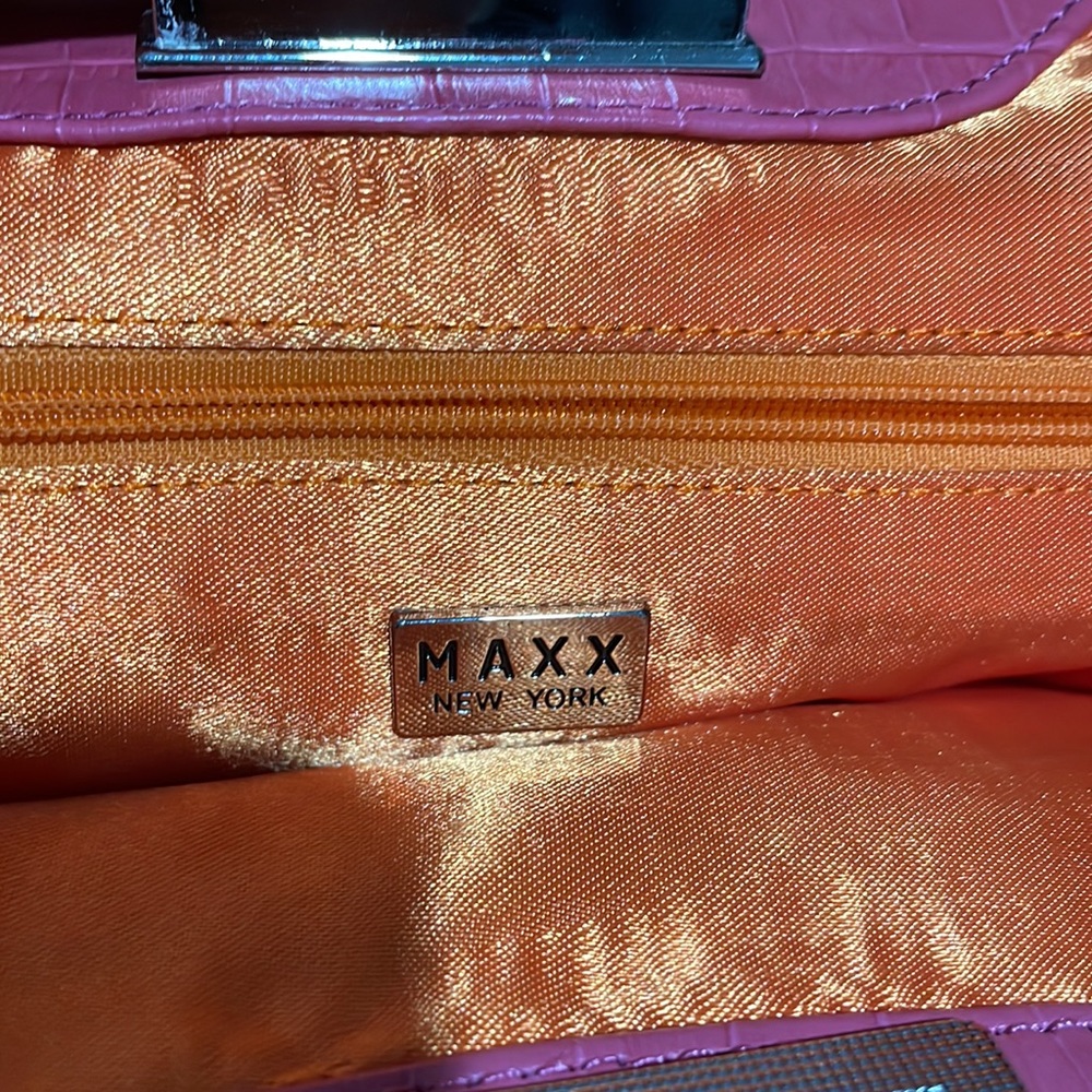 Handbag - Picture 4 of 4